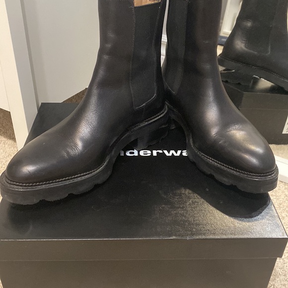 ALEXANDER WANG ankle boots
Black Andy Boots - Picture 7 of 13